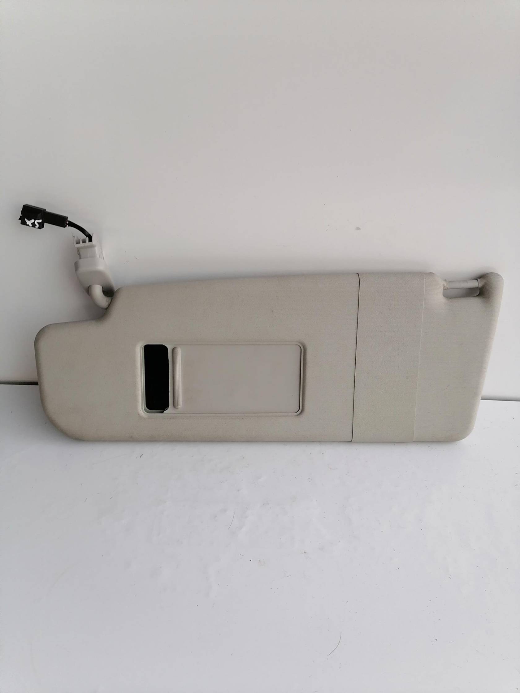 Aletta parasole parabrezza sx.